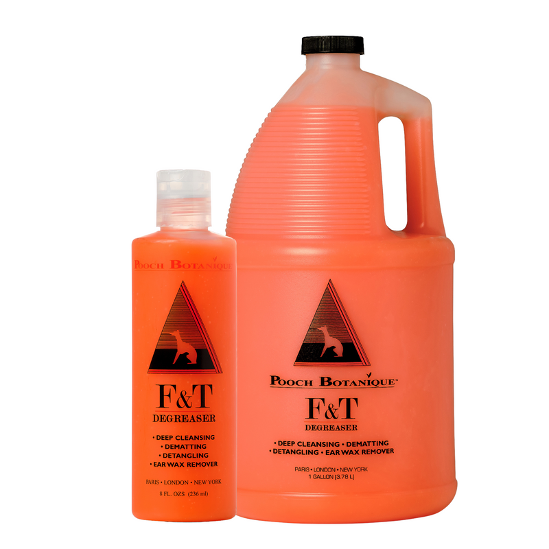 Shampoing dégraissant et démêlant pour chien a pelage charge